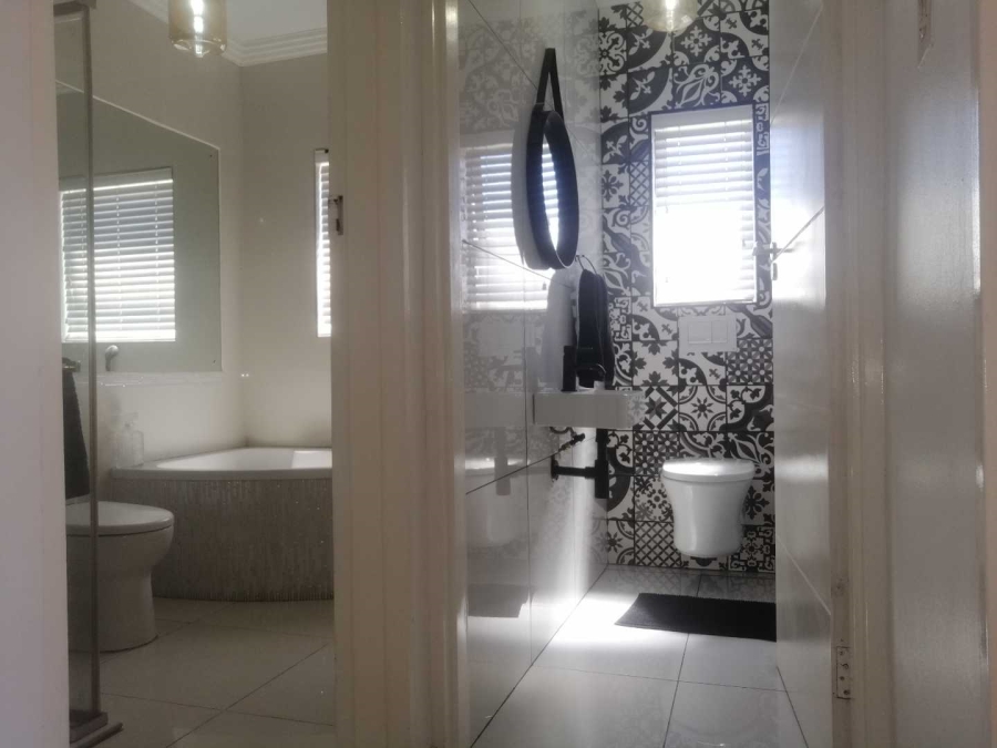 3 Bedroom Property for Sale in Bellville South Western Cape